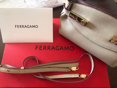 Ferragamo hug mini damentasche - mini,